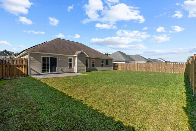 Building Photo - Beautiful home in great neighborhood!