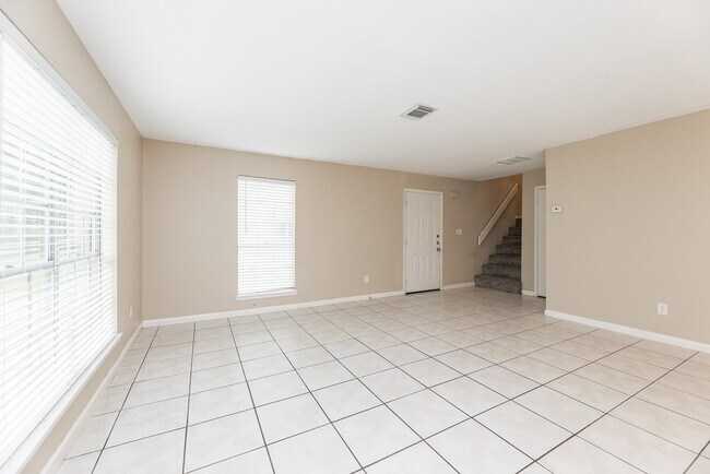 Building Photo - 1932 Avenue B Ave