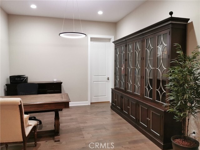 Building Photo - 16 Branding Iron