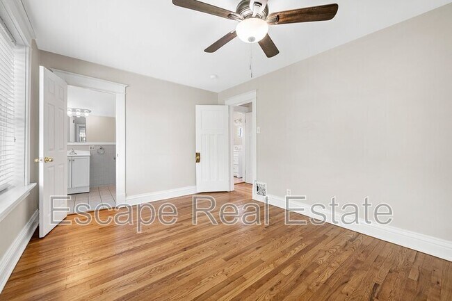 Building Photo - 5616 S Kingshighway Blvd