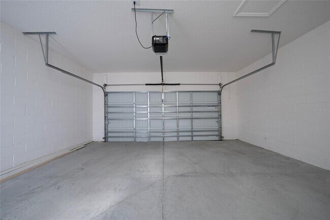 Building Photo - 16001 Grafton Wy