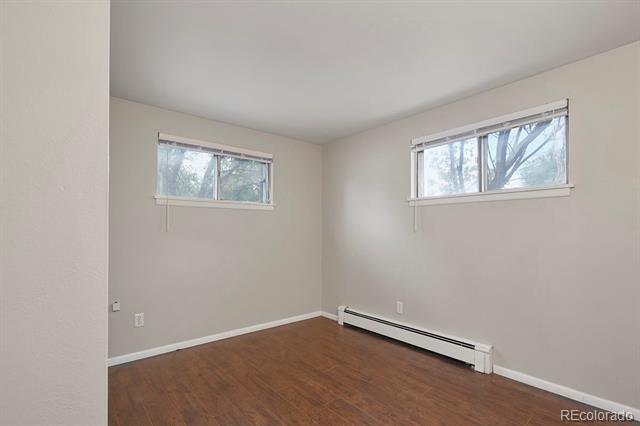 Building Photo - 241 Elmwood Dr