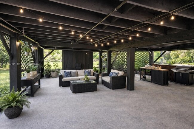 Building Photo - 16932 Calder Dr W