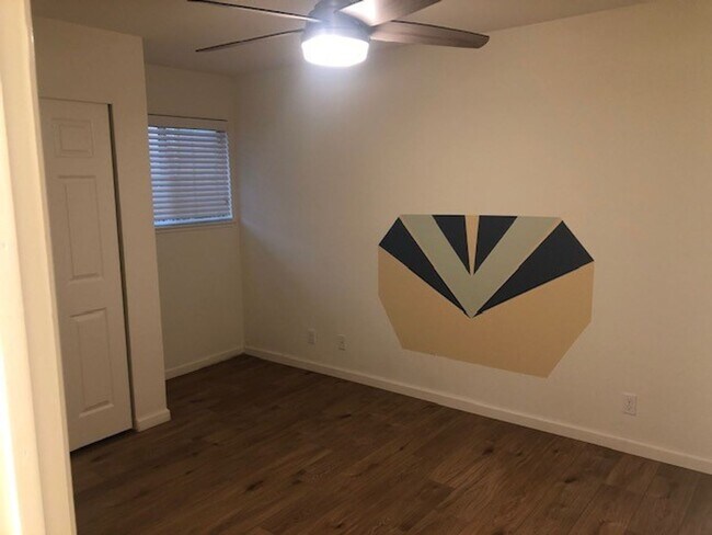 Building Photo - Charming and Spacious Home in Carmichael