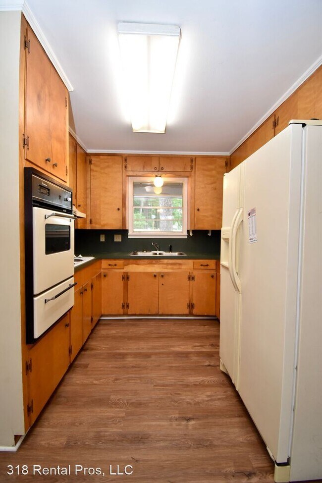 Building Photo - 3 br, 2 bath House - 1602 Mimosa Dr.