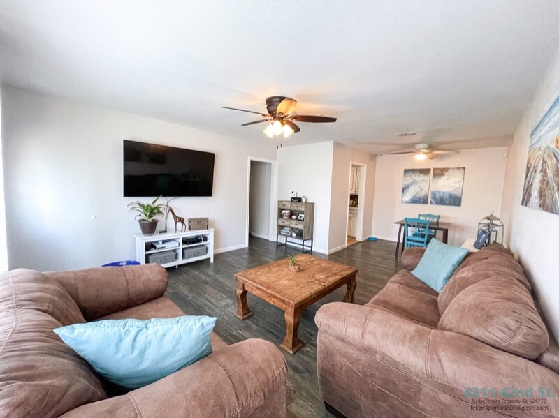 Building Photo - 4311 42nd St