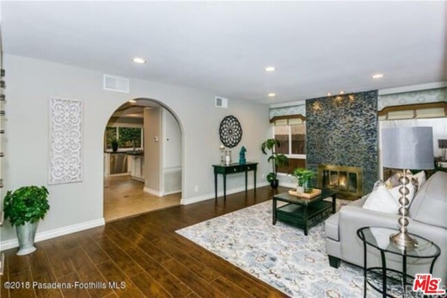 Building Photo - 8187 Havasu Cir
