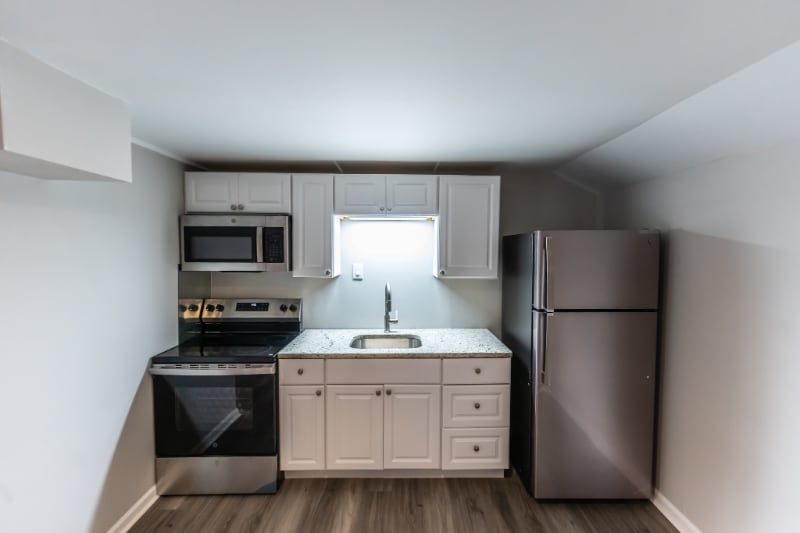 Building Photo - 586 Oakside Dr SW