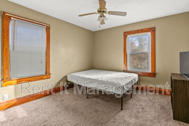 Building Photo - 3222 Webster St