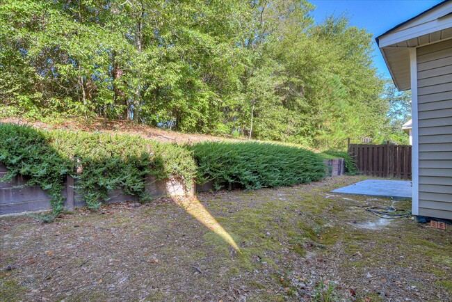 Building Photo - 2909 Aylesbury Dr