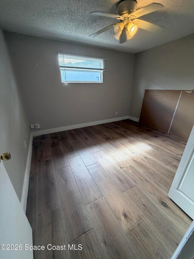 Building Photo - 2559 Locksley Rd