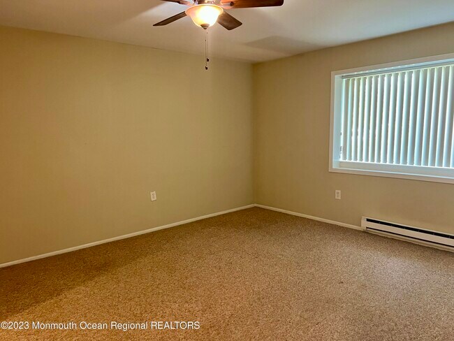 Building Photo - 143 Cross Slope Ct