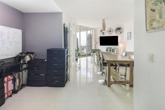 Building Photo - 350 S Miami Ave