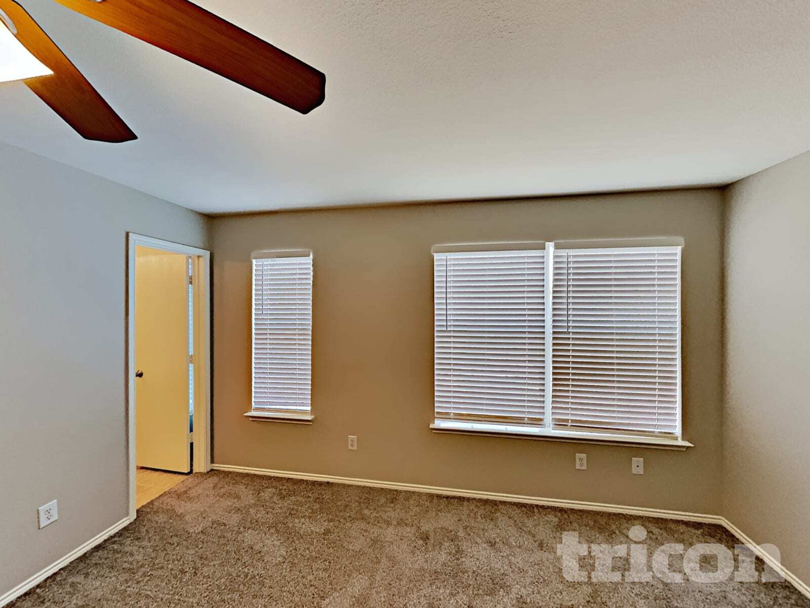 Building Photo - 1461 Pine Ln