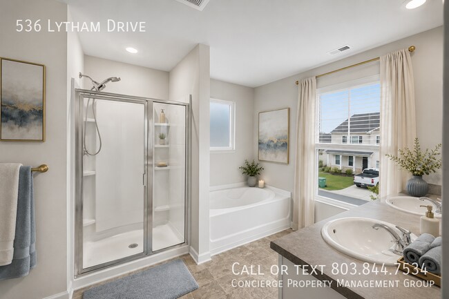 Building Photo - 536 Lytham Dr
