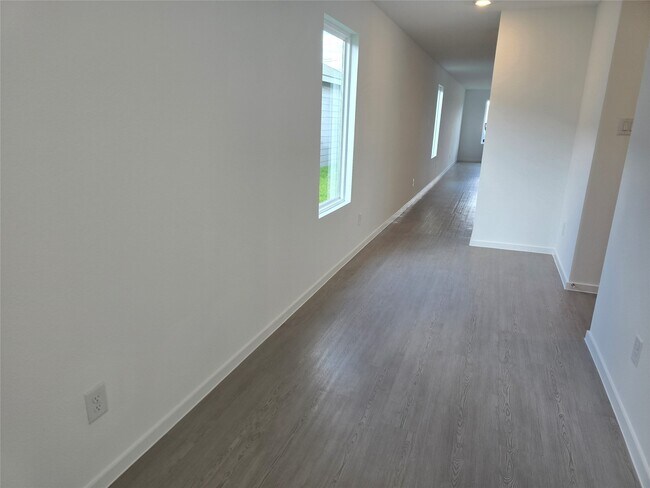 Building Photo - 21606 Willow River Canyon Ln