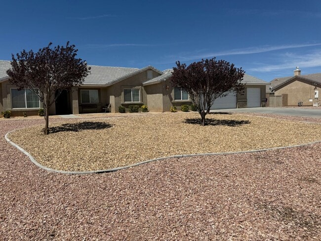 Building Photo - Beautiful Home In Apple Valley Vineyards-4...