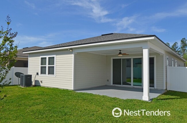 Building Photo - Like New Four Bedroom in Fernandina!