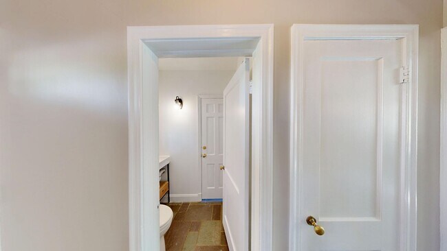 Building Photo - Updated  4/3.5 Farmhouse in Bethesda on Private, 1.5 Acre Lot