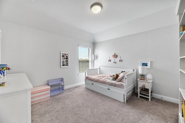 Building Photo - 304 Gulfton St