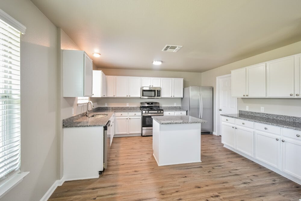 Building Photo - 10943 Palomino Bluff