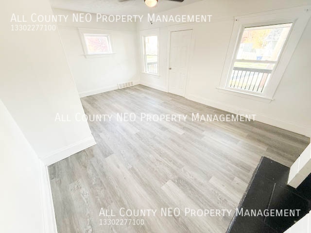 Building Photo - 4007 Behrwald Ave