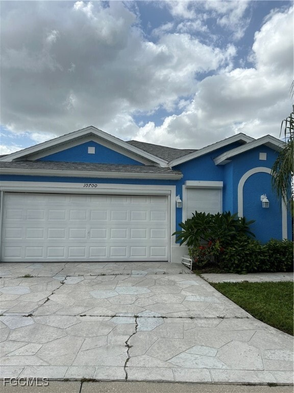 Primary Photo - 10700 Aqua Surf Ct