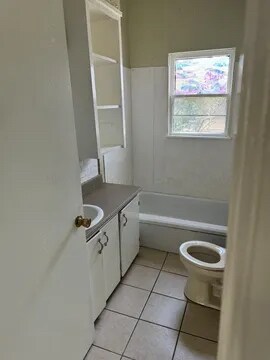 Building Photo - 1310 S Jefferson St