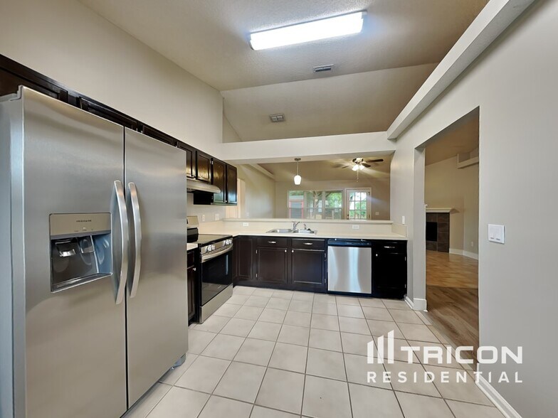 Building Photo - 2169 Khaki Ct