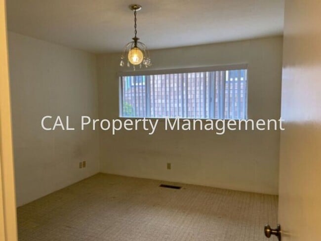 Building Photo - Charming 3 Bedroom in Monterey, CA