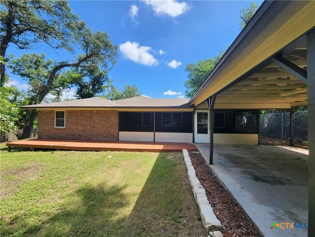 Building Photo - 7370 Nolan Bluff Rd