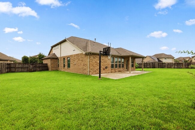 Building Photo - 8903 Lost Castle Wy