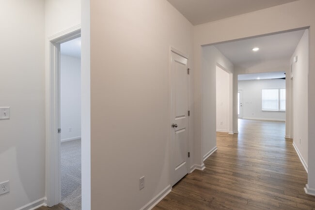 Building Photo - BRAND NEW 3 Bedroom Home - Stonebridge Fairways - Available NOW