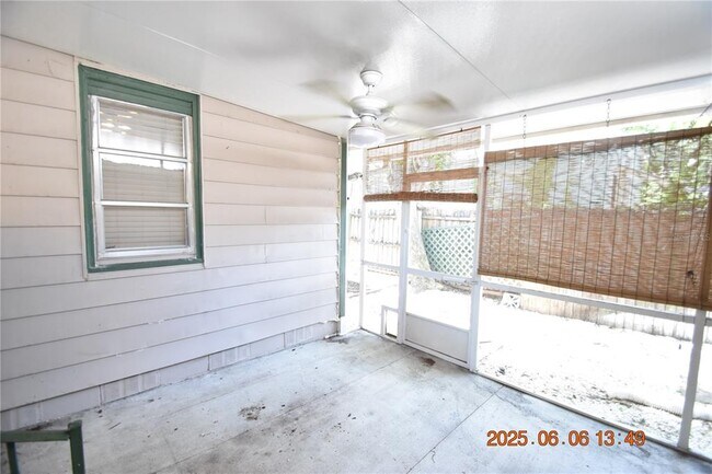 Building Photo - 3021 6th Ave N