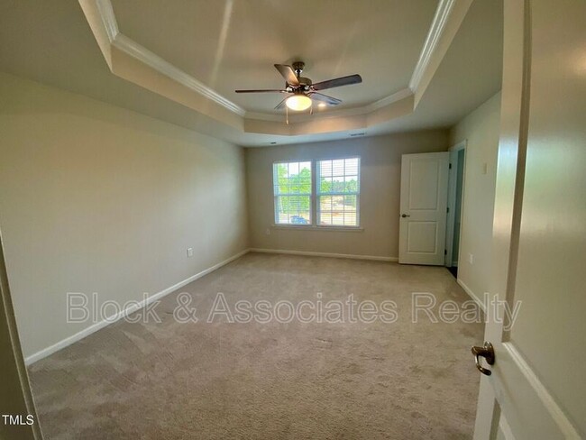 Building Photo - 6517 Pathfinder Wy