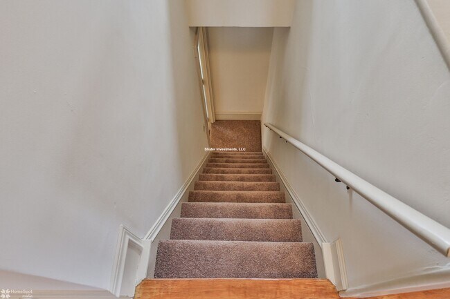 Building Photo - 67 W Laurel St