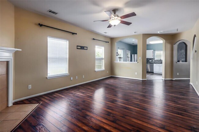 Building Photo - 2702 Tumbling River Dr