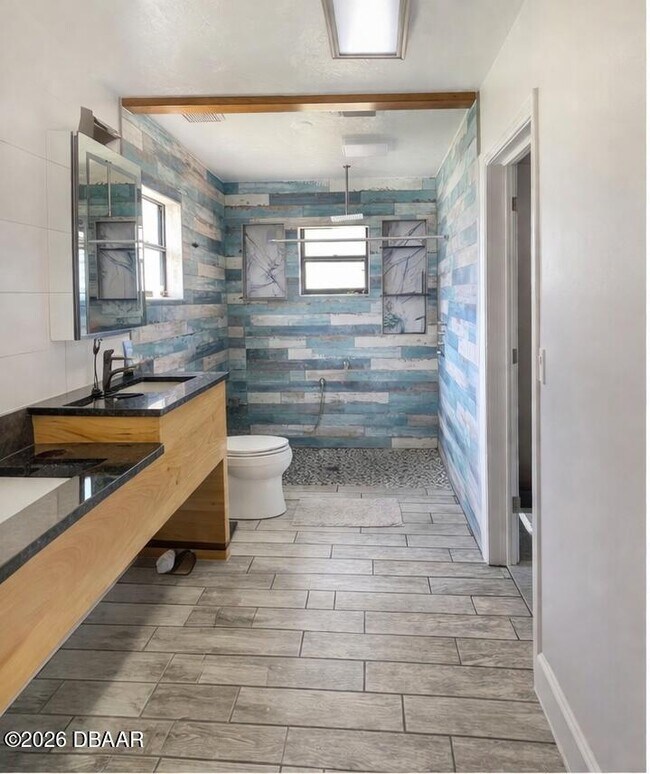 Building Photo - 137 Gull Dr S