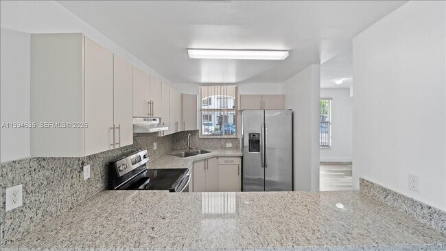 Building Photo - 8625 SW 152nd Ave