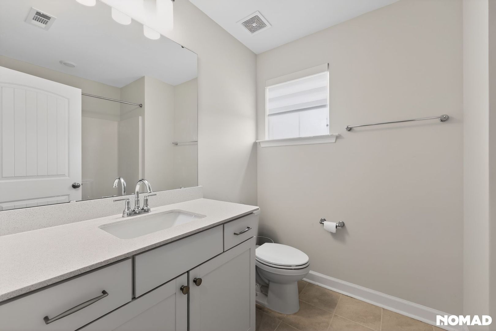 Building Photo - 18 S Maple Walk Dr