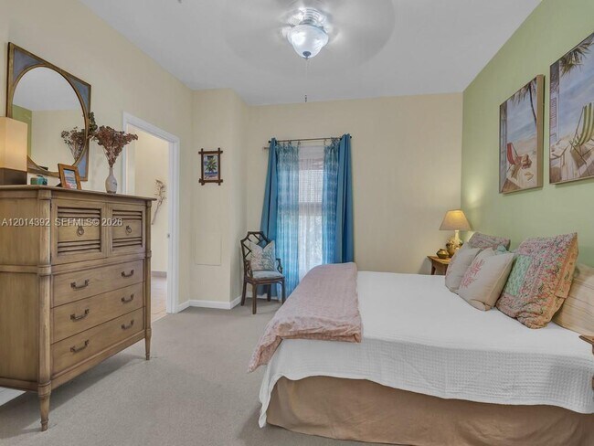 Building Photo - 5035 Fairways Cir