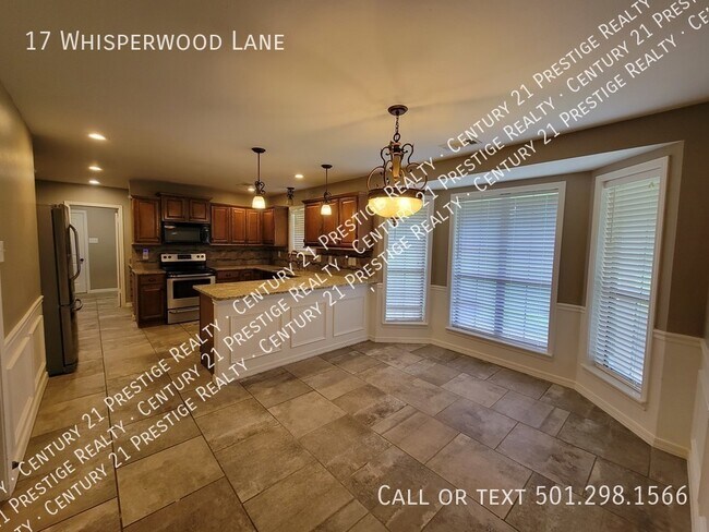 Building Photo - 17 Whisperwood Ln