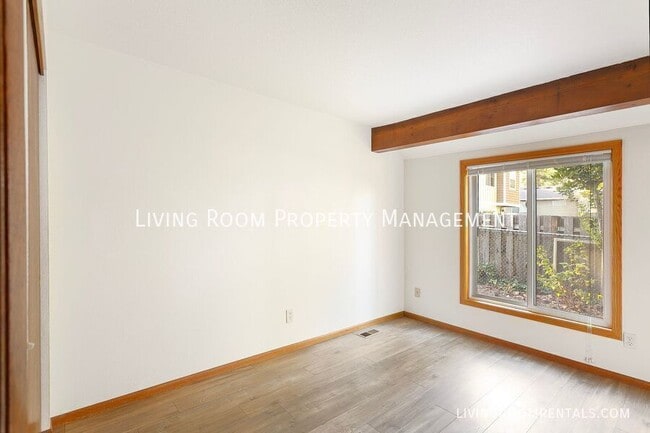 Building Photo - 9811 SW 49th Ave