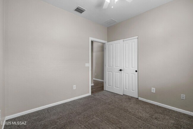 Building Photo - 12708 N Rodeo Land