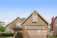 Building Photo - 10200 Garnett St