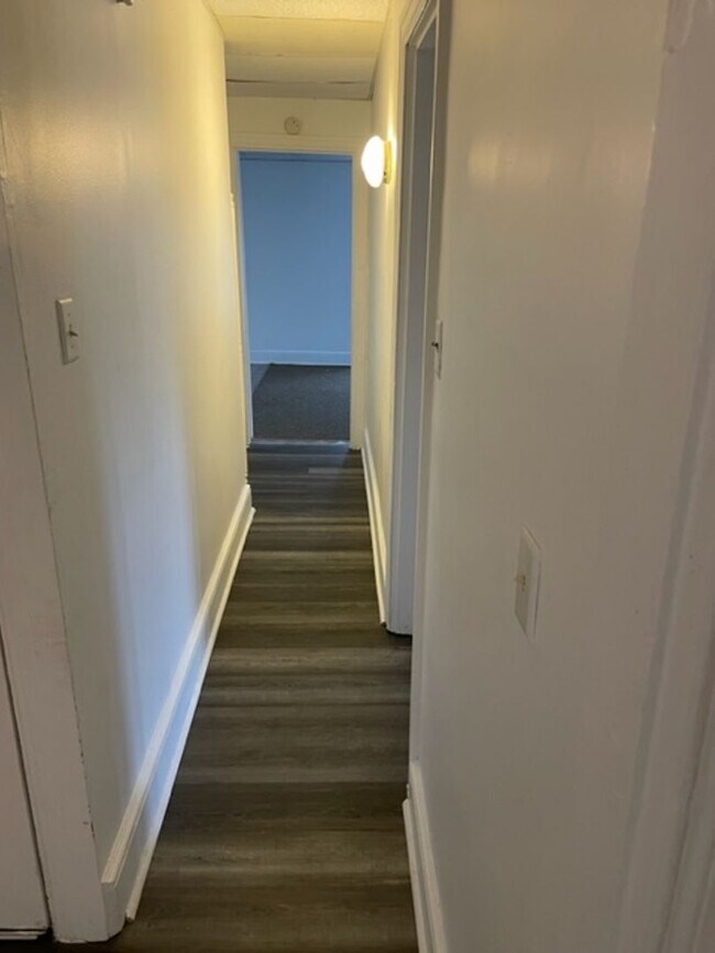 Building Photo - 502 Madison Ave