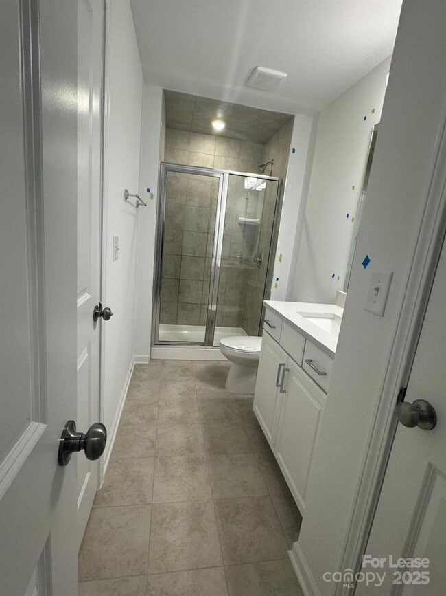 Building Photo - 9458 Senator Royall Dr