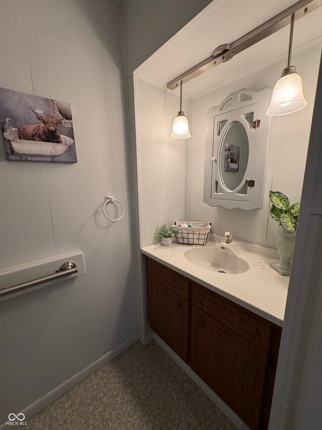 Building Photo - 2010 N 675 E