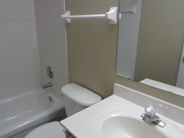 Building Photo - 3155 Terra Dr