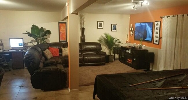 Building Photo - 20 Tammy Dr